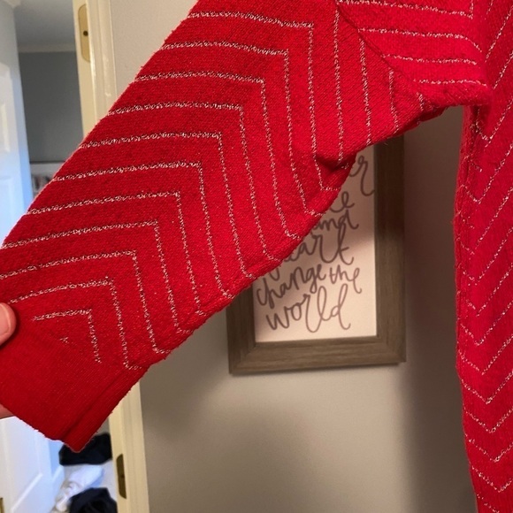 CHARMING Charlie Sweater - Picture 3 of 12